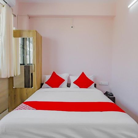 Oyo 79181 Sri Dhanalakshmi Boarding & Lodging Bangalore Exterior photo